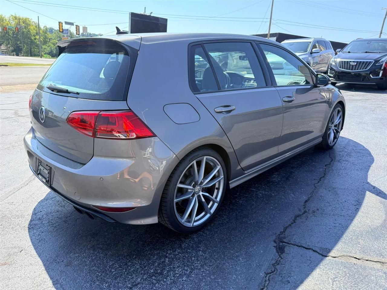 Volkswagen Golf R DCS and Navigation 6A 2017