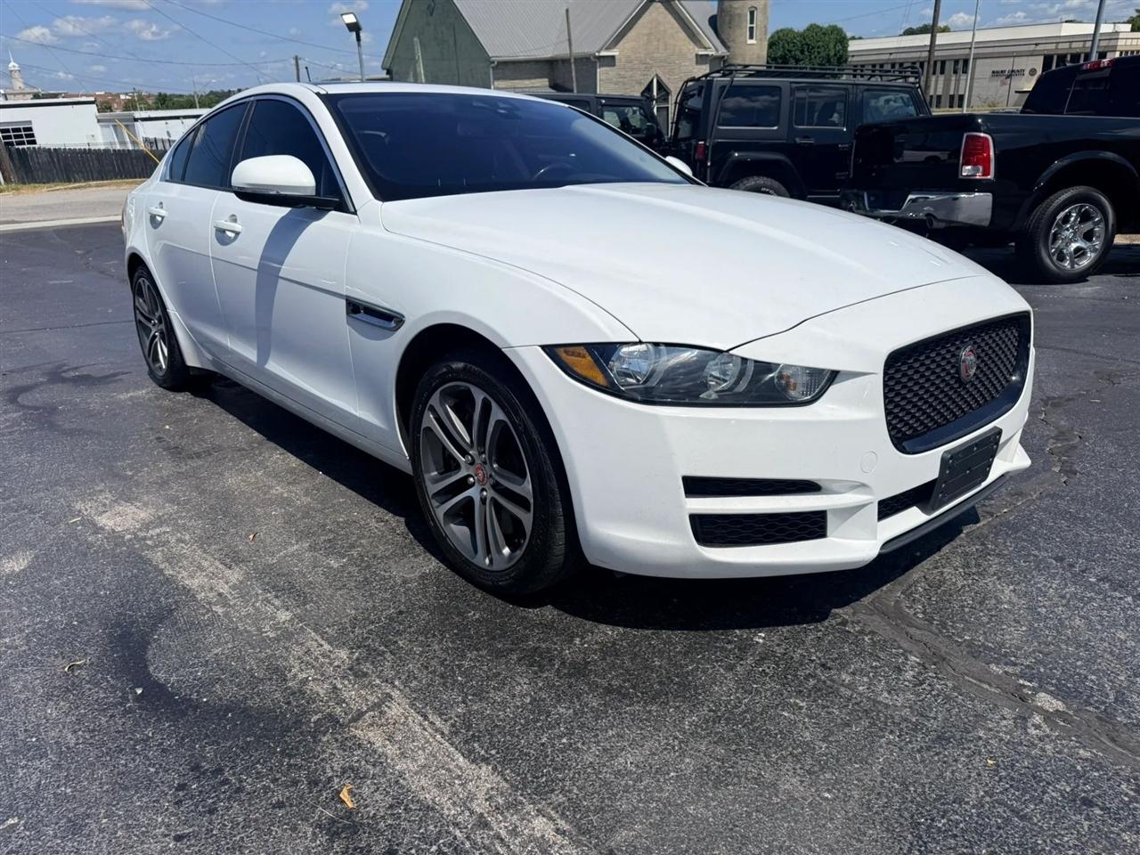 Jaguar XE 35t Premium AWD 2017