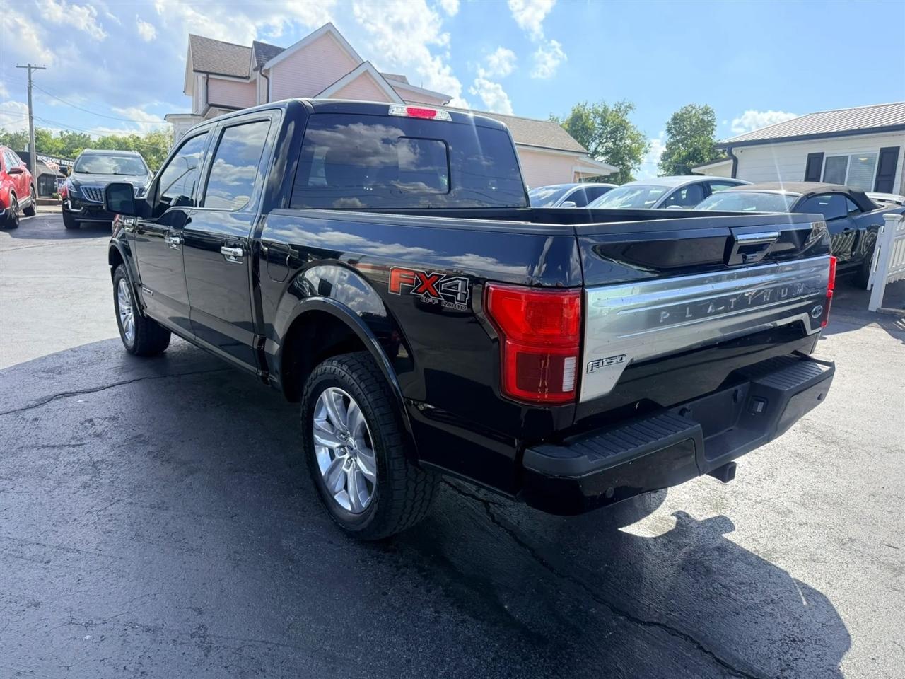 Ford F-150 Platinum SuperCrew 5.5-ft. Bed 4WD 2018