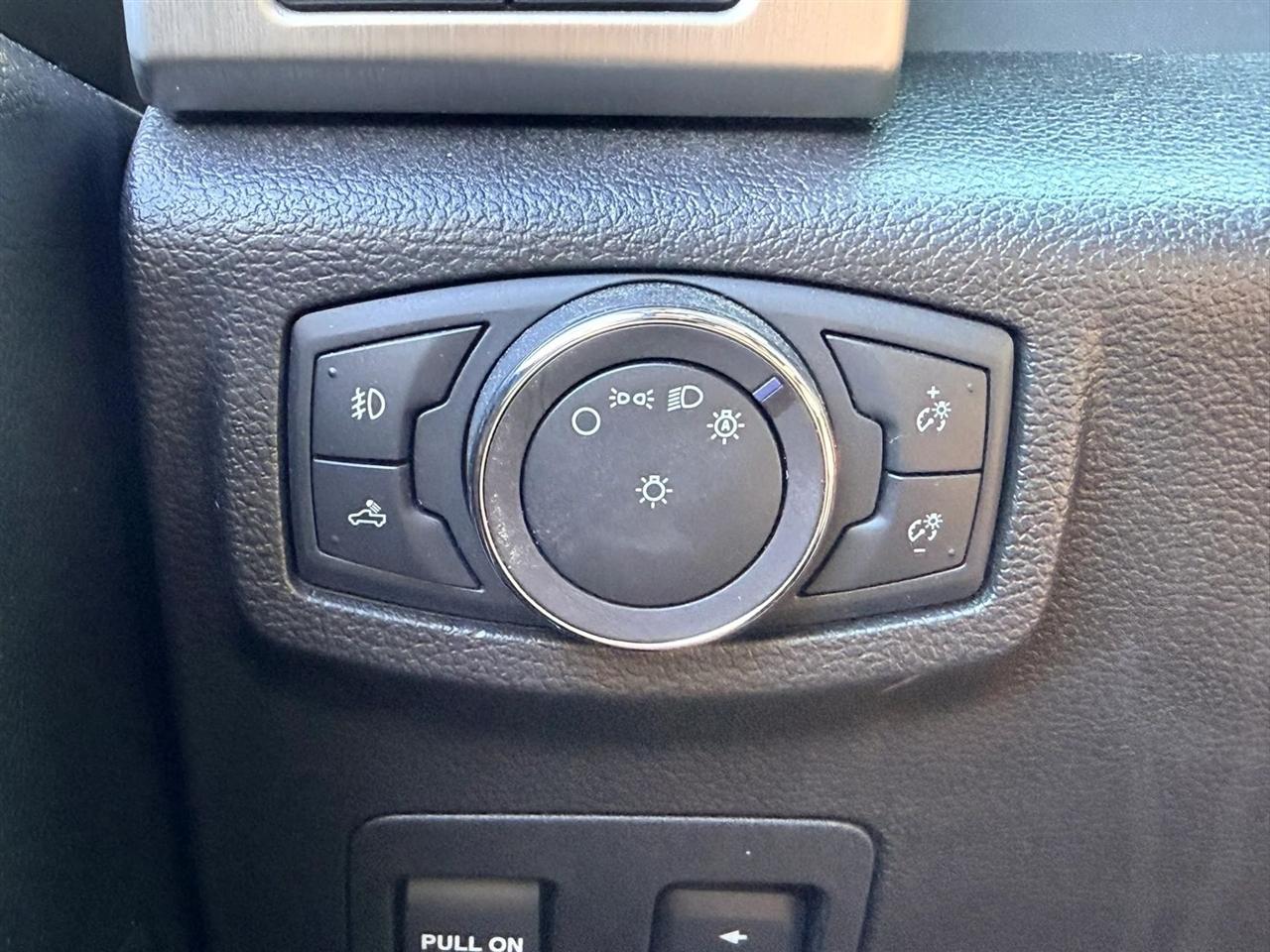 Ford F-150 Platinum SuperCrew 5.5-ft. Bed 4WD 2018