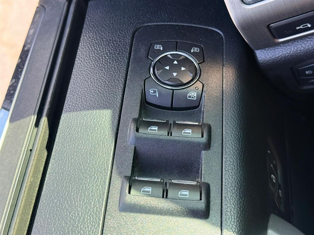 Ford F-150 Platinum SuperCrew 5.5-ft. Bed 4WD 2018