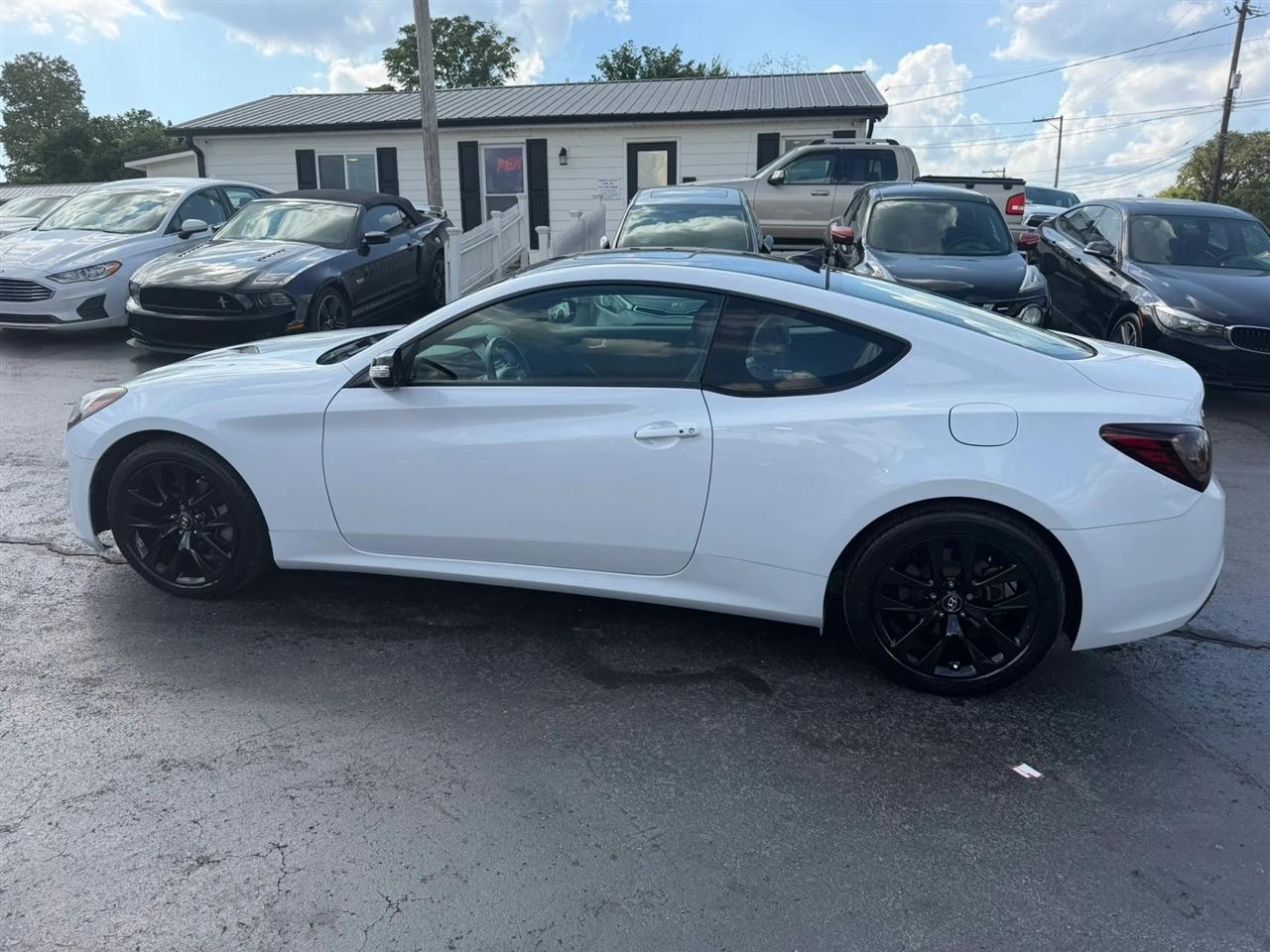 Hyundai Genesis Coupe 3.8 Grand Touring 8AT 2014