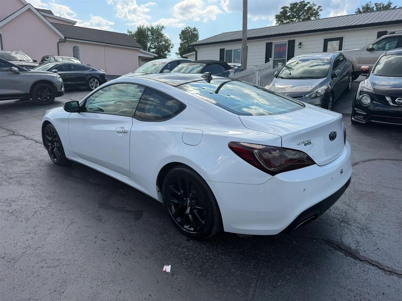 Hyundai Genesis Coupe 3.8 Grand Touring 8AT 2014