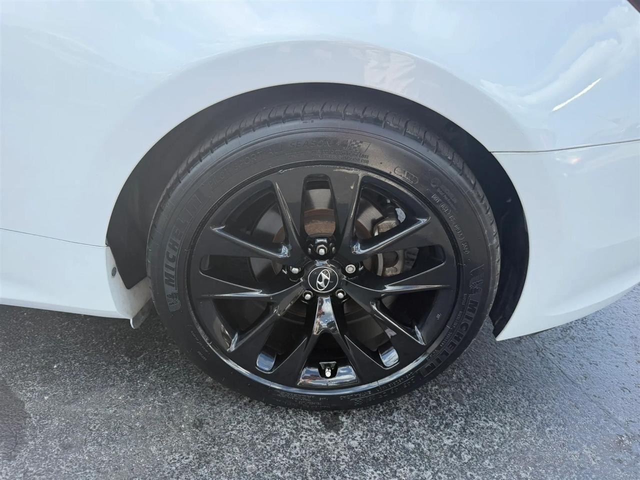 Hyundai Genesis Coupe 3.8 Grand Touring 8AT 2014