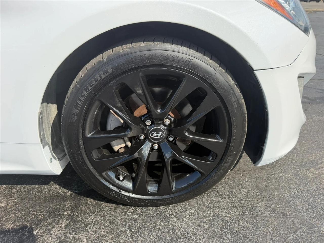 Hyundai Genesis Coupe 3.8 Grand Touring 8AT 2014