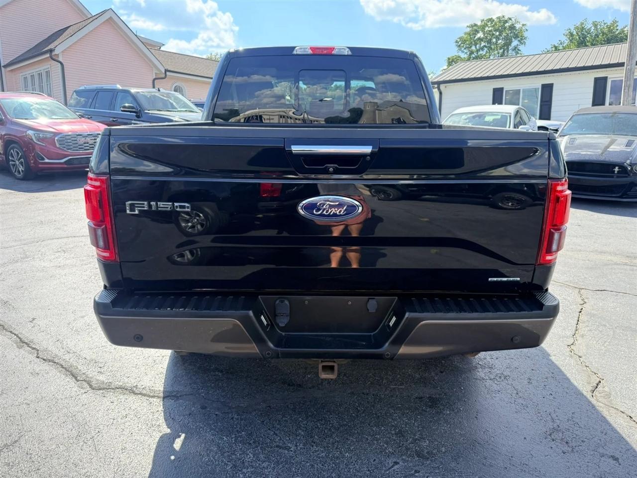 Ford F-150 Lariat SuperCrew 5.5-ft. Bed 4WD 2016