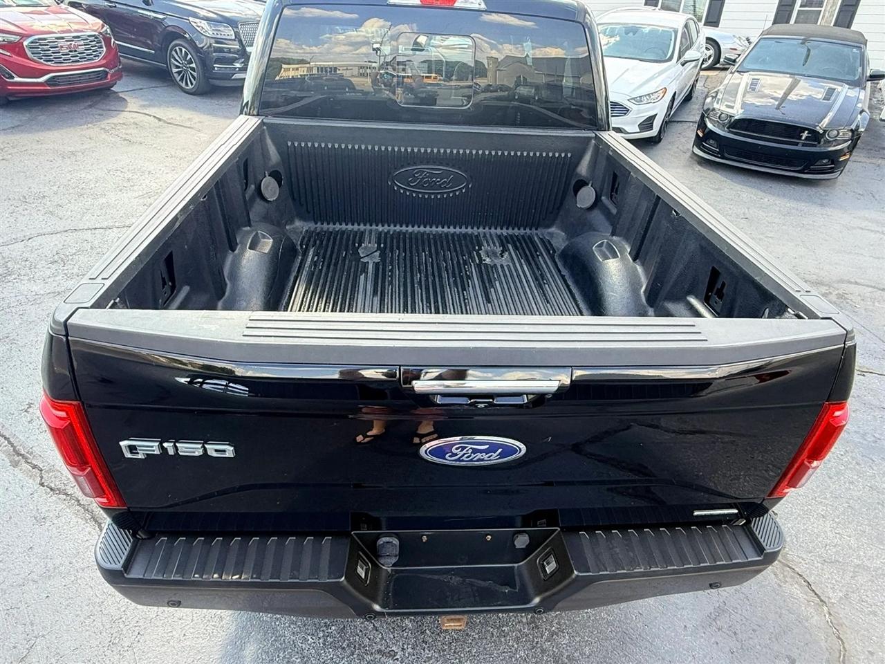 Ford F-150 Lariat SuperCrew 5.5-ft. Bed 4WD 2016