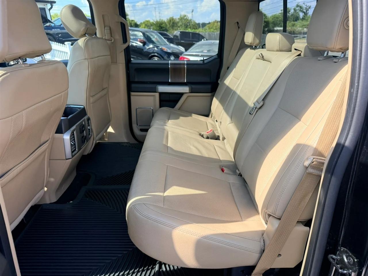 Ford F-150 Lariat SuperCrew 5.5-ft. Bed 4WD 2016