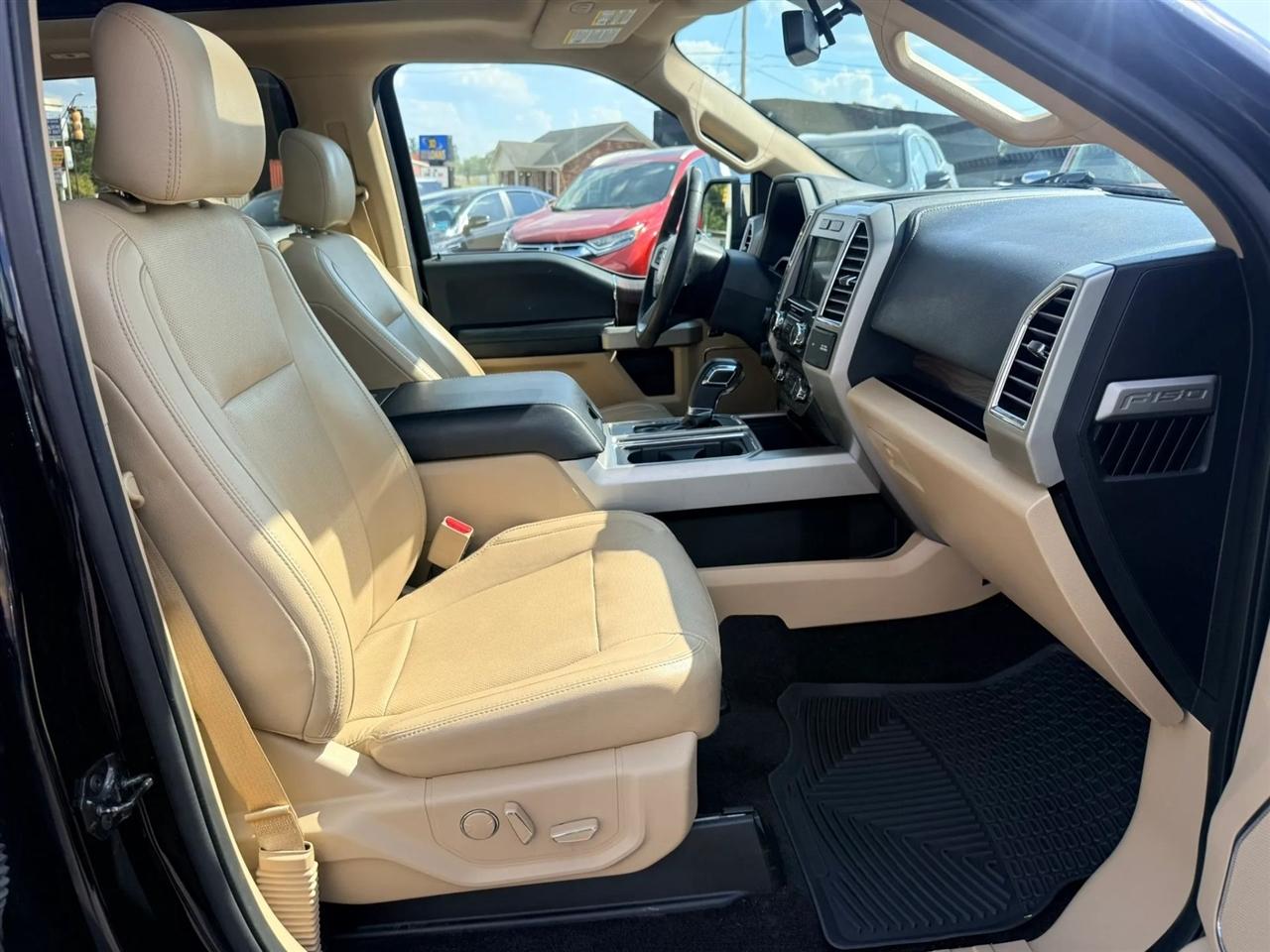 Ford F-150 Lariat SuperCrew 5.5-ft. Bed 4WD 2016