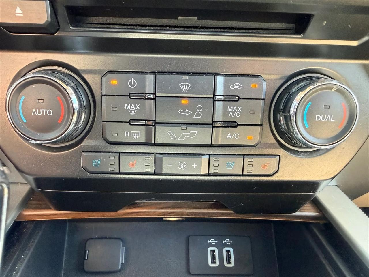 Ford F-150 Lariat SuperCrew 5.5-ft. Bed 4WD 2016
