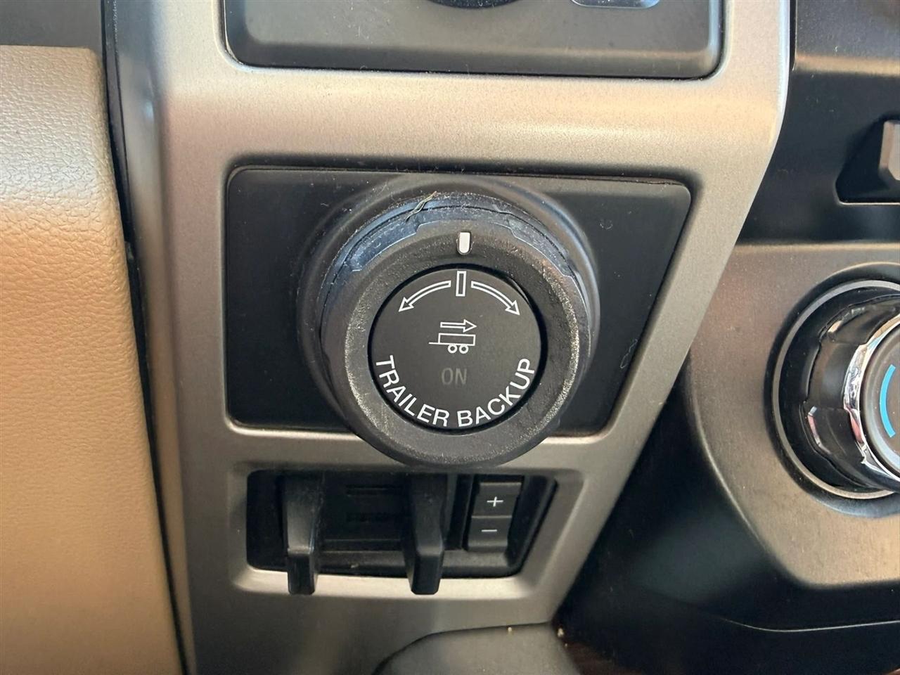 Ford F-150 Lariat SuperCrew 5.5-ft. Bed 4WD 2016
