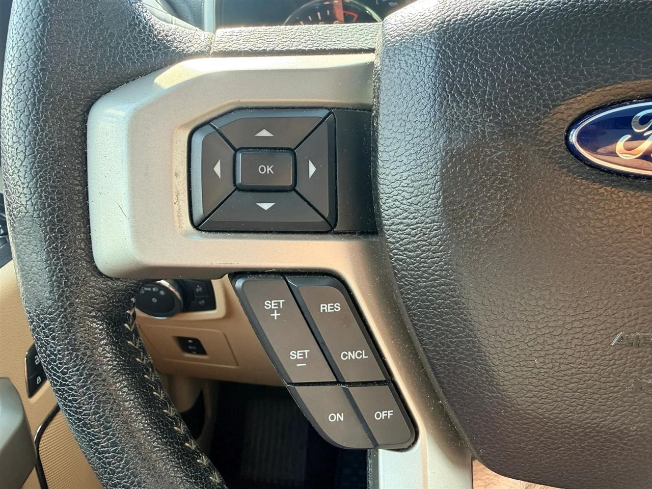 Ford F-150 Lariat SuperCrew 5.5-ft. Bed 4WD 2016