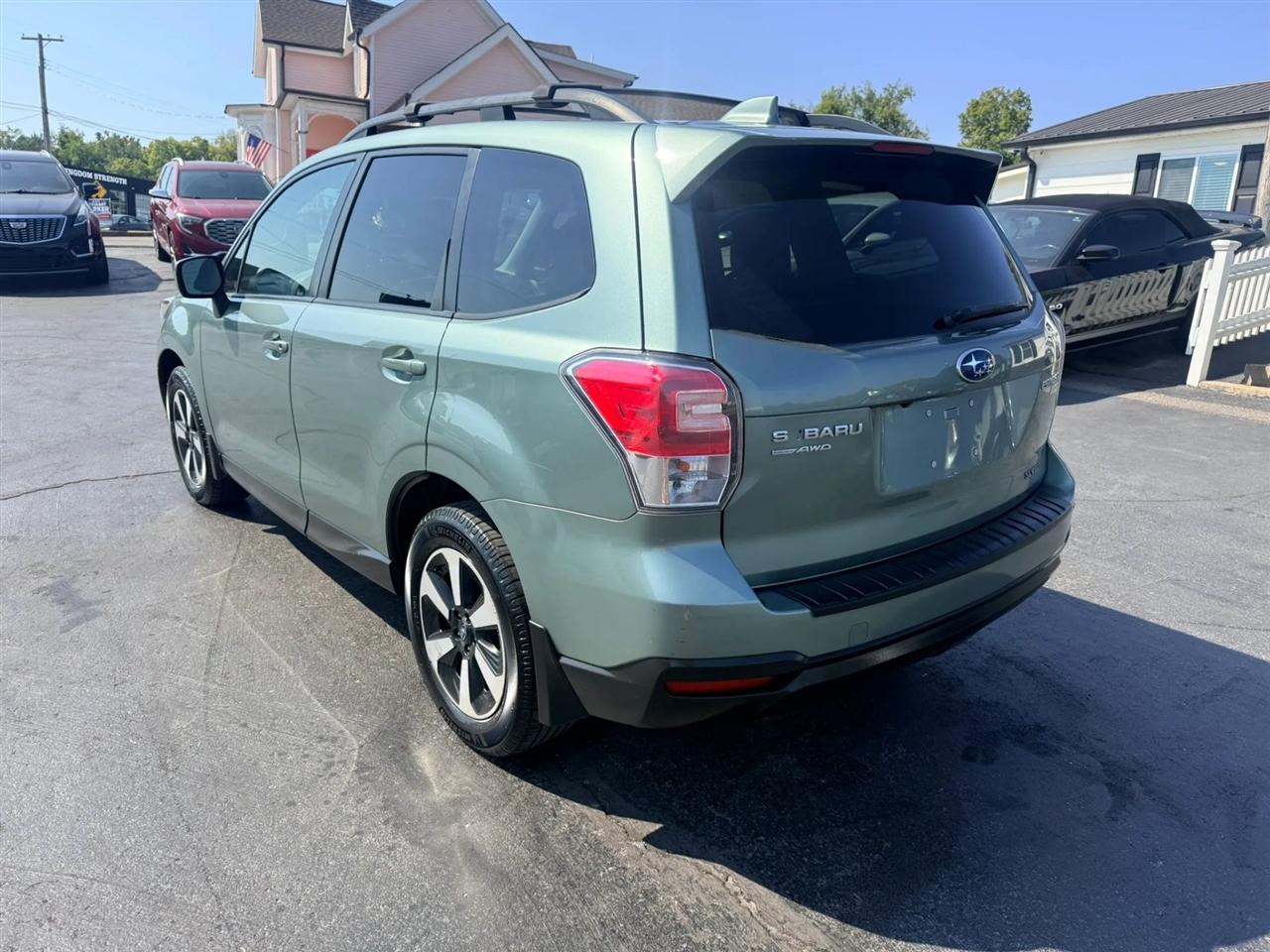 Subaru Forester photo 3