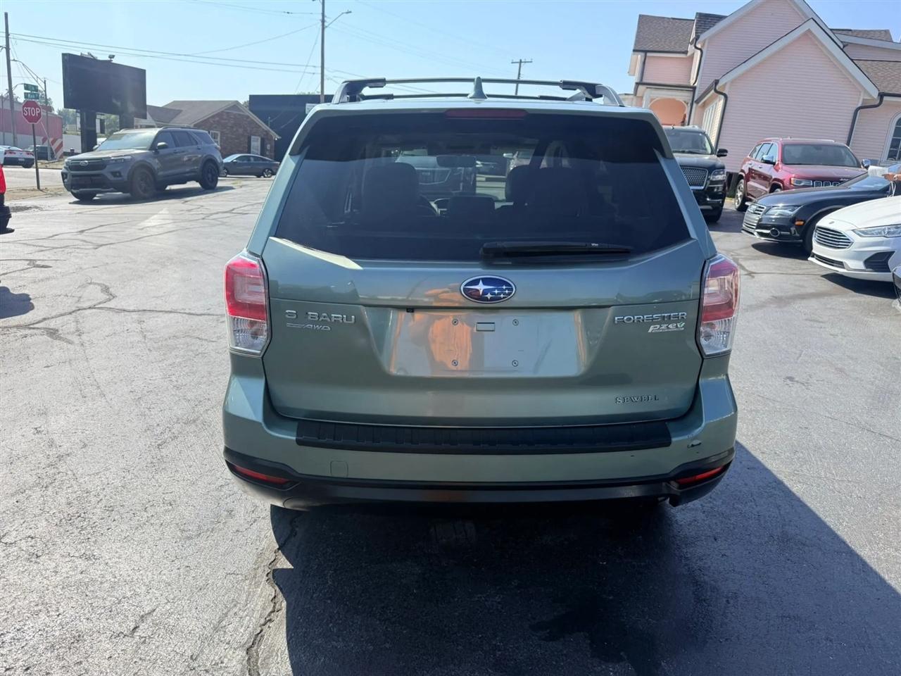 Subaru Forester photo 4