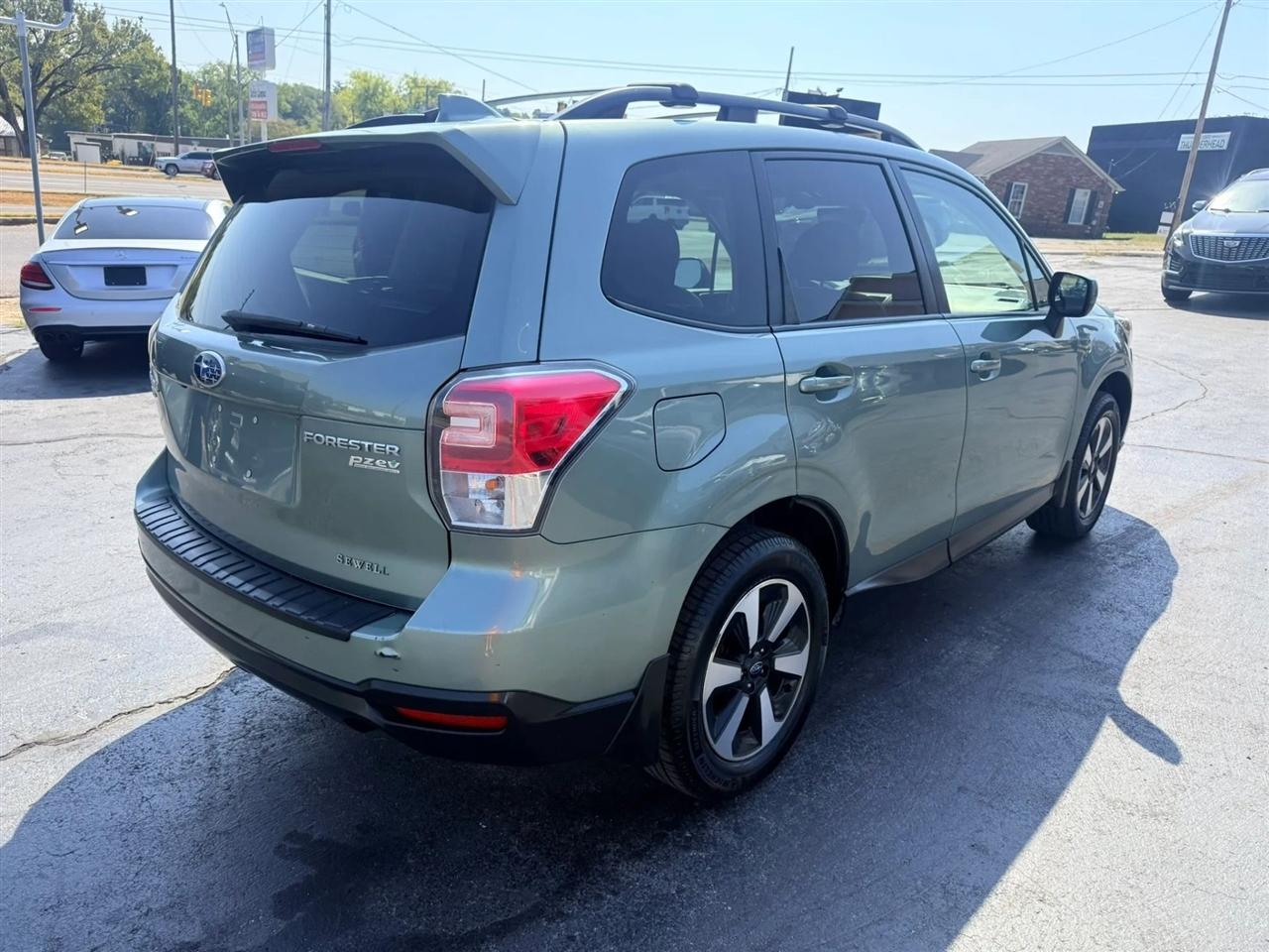 Subaru Forester photo 5