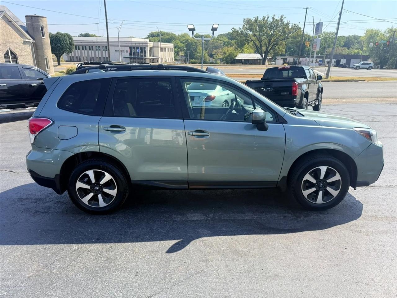 Subaru Forester photo 6