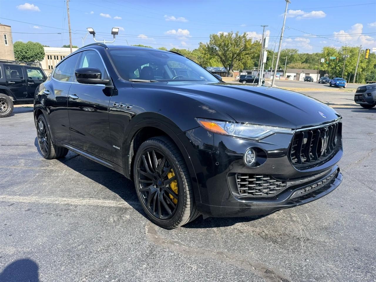 Maserati Levante photo 7