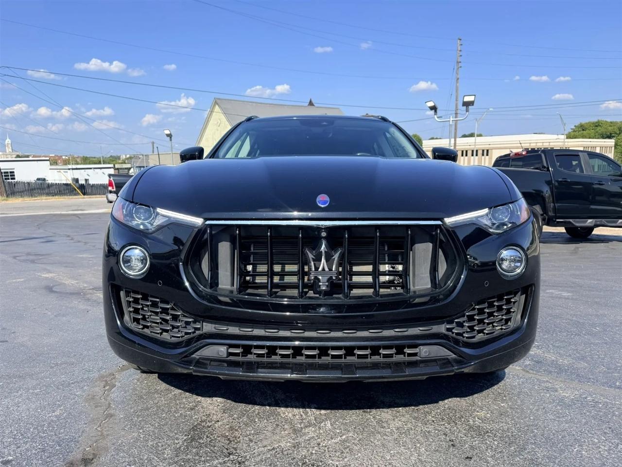 Maserati Levante photo 8