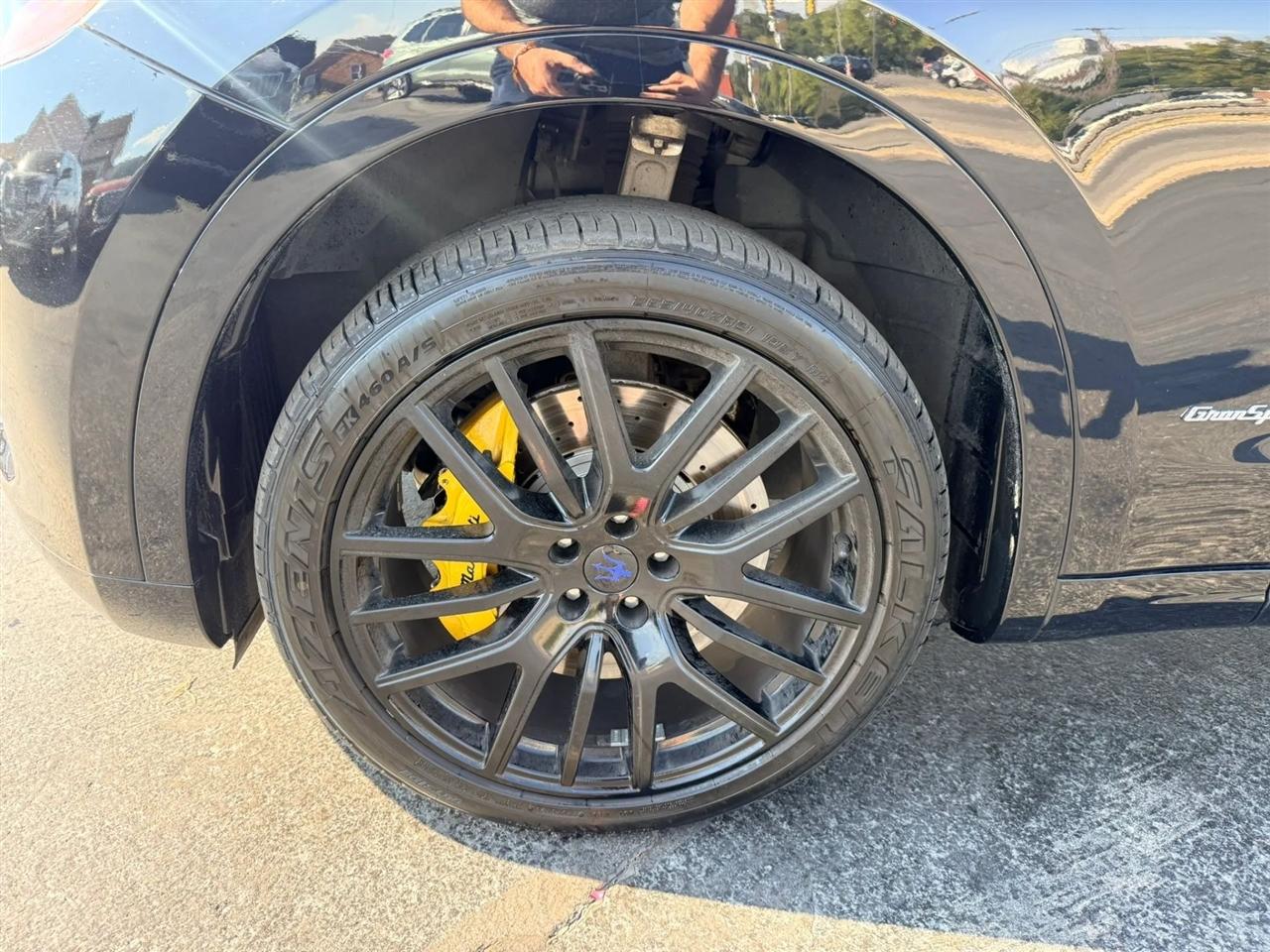 Maserati Levante photo 9