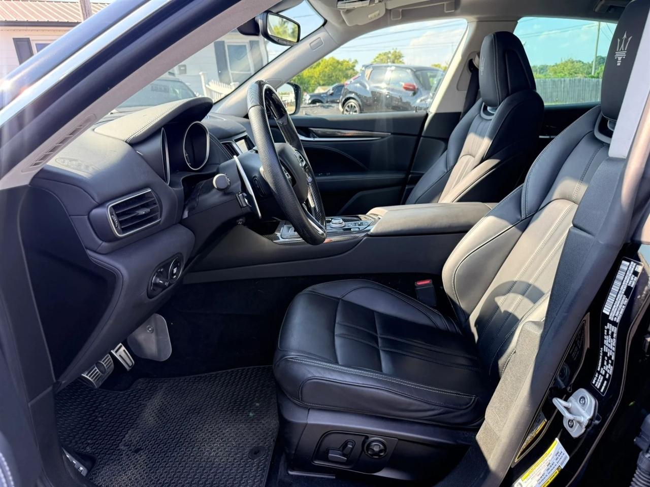 Maserati Levante photo 13