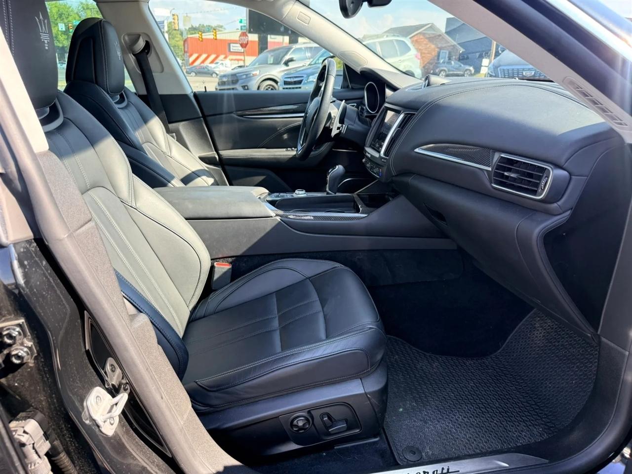 Maserati Levante photo 28