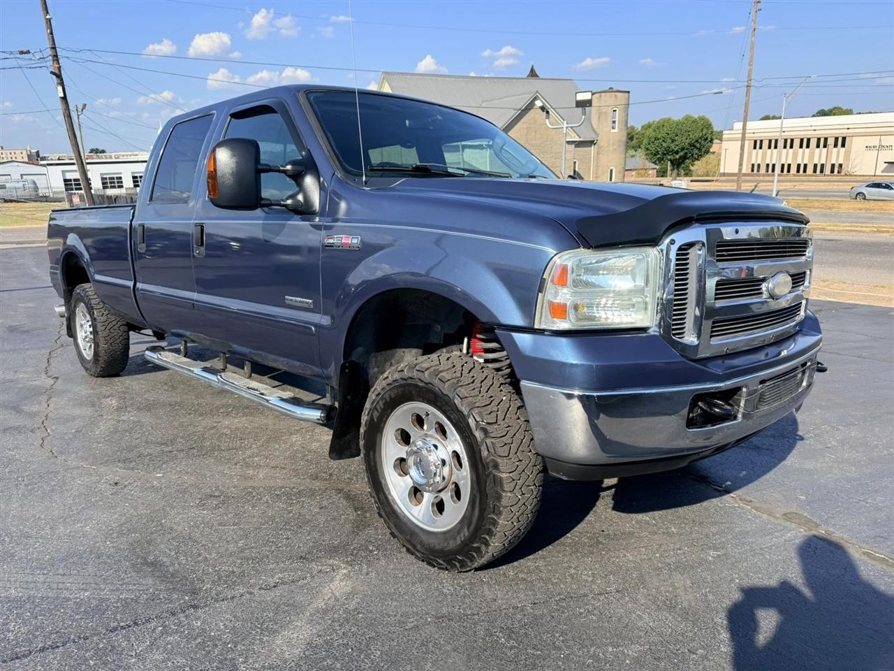 Ford F-350 SD XLT Crew Cab 2WD 2005