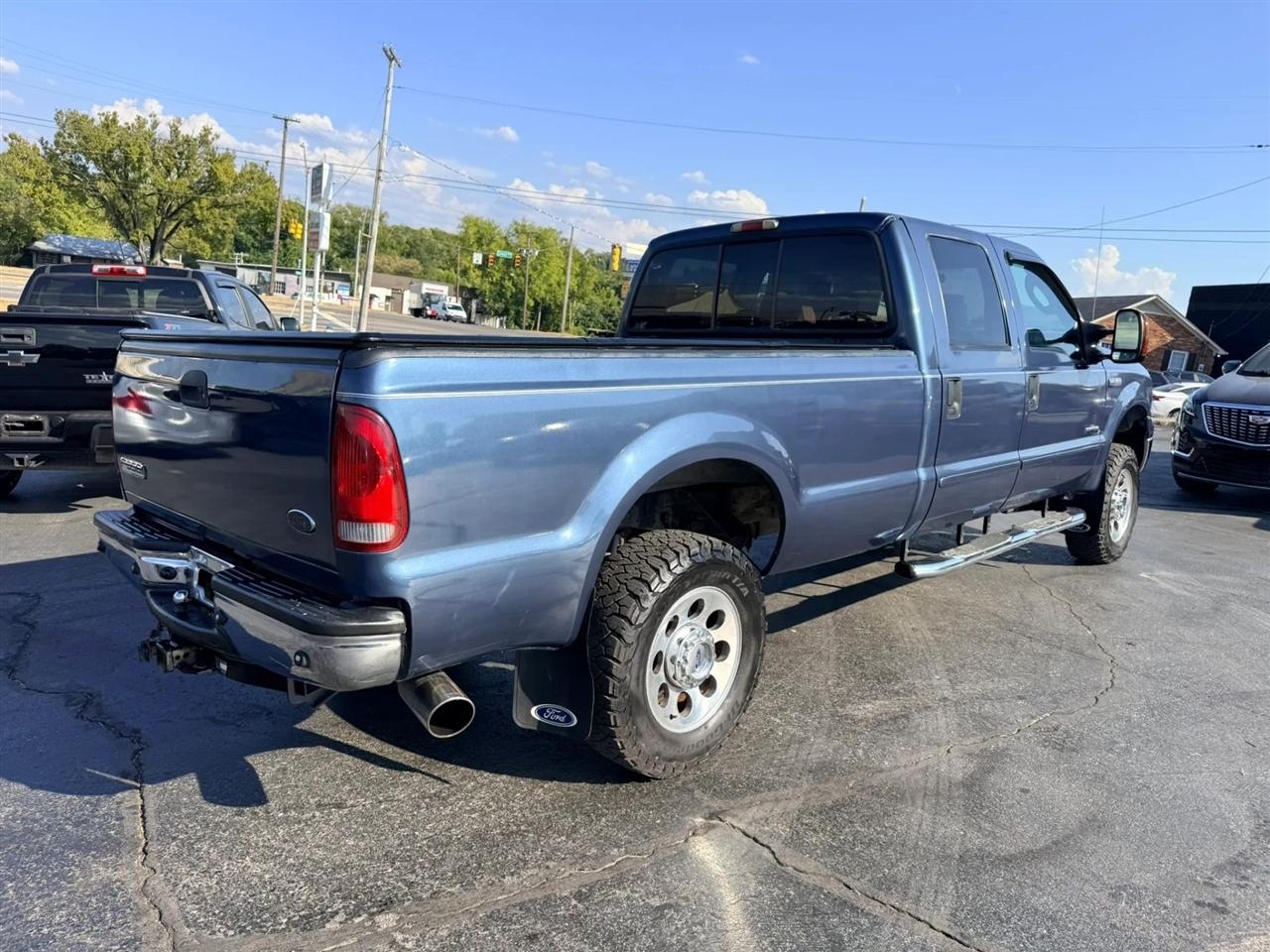 Ford F-350 SD XLT Crew Cab 2WD 2005
