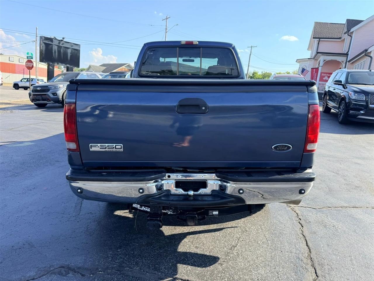 Ford F-350 SD XLT Crew Cab 2WD 2005