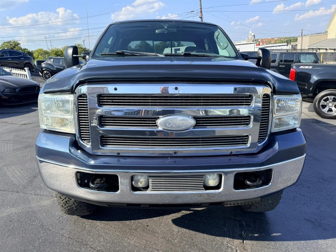Ford F-350 SD XLT Crew Cab 2WD 2005