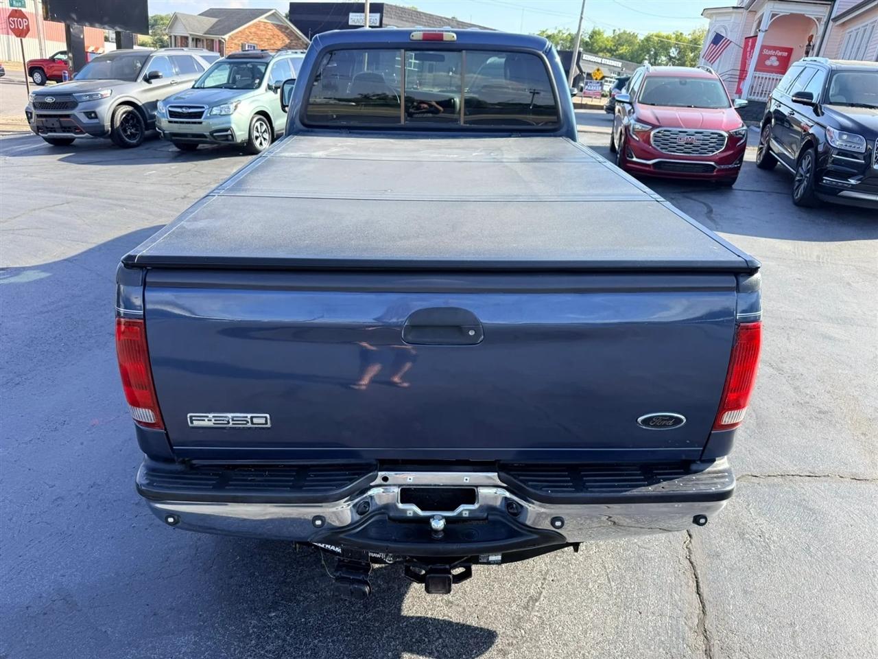Ford F-350 SD XLT Crew Cab 2WD 2005