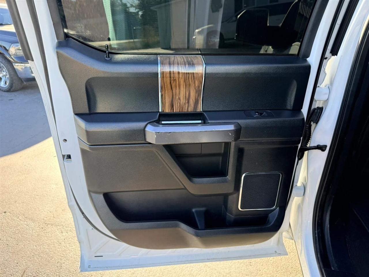 Ford F-150 photo 22