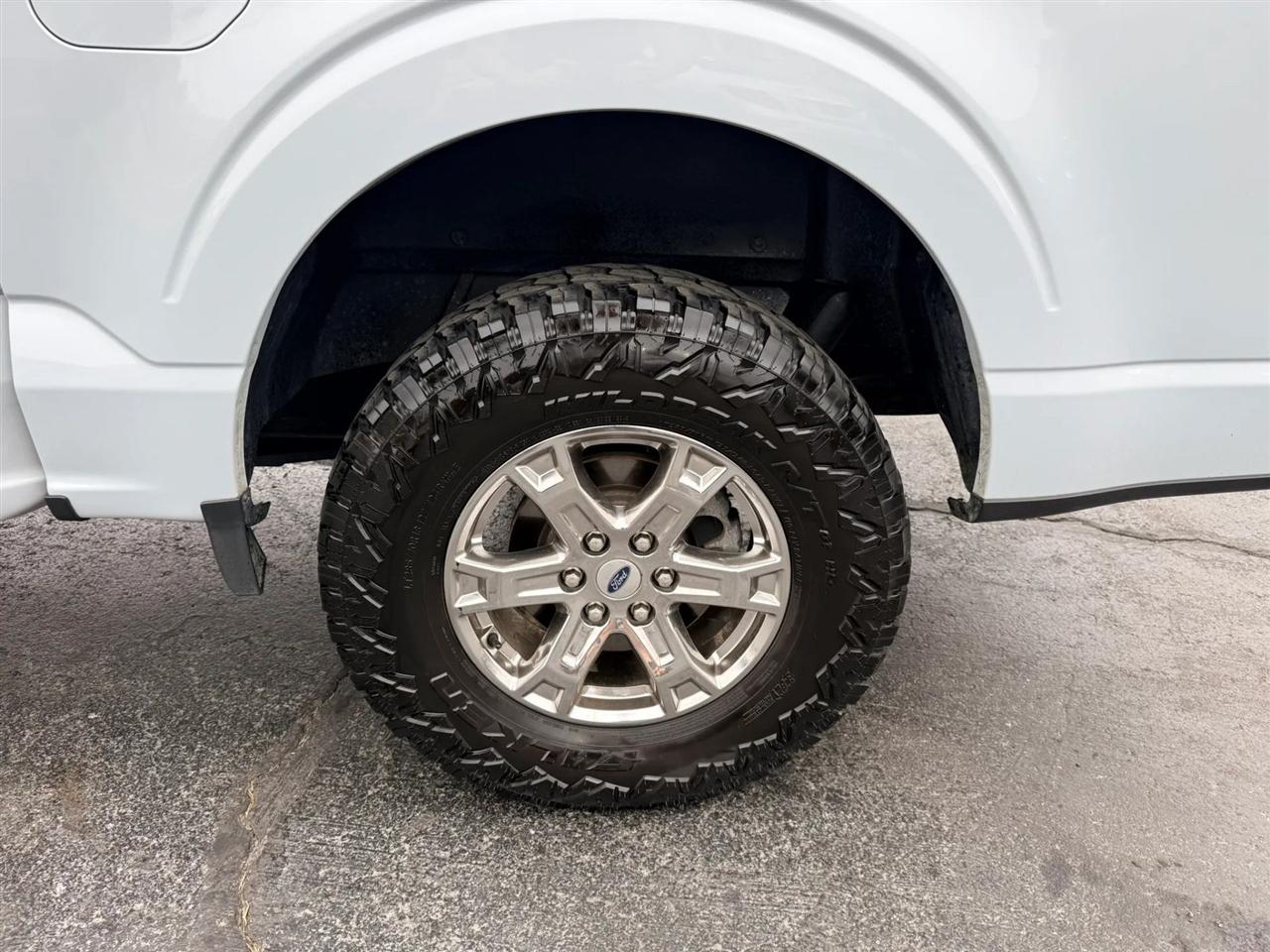 Ford F-150 photo 12