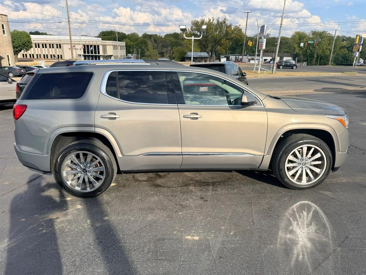 GMC Acadia Denali AWD 2019