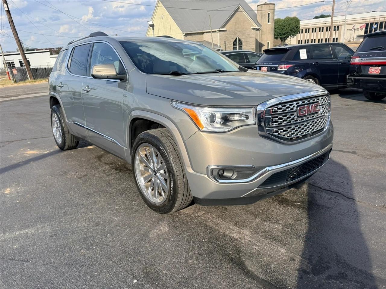 GMC Acadia Denali AWD 2019