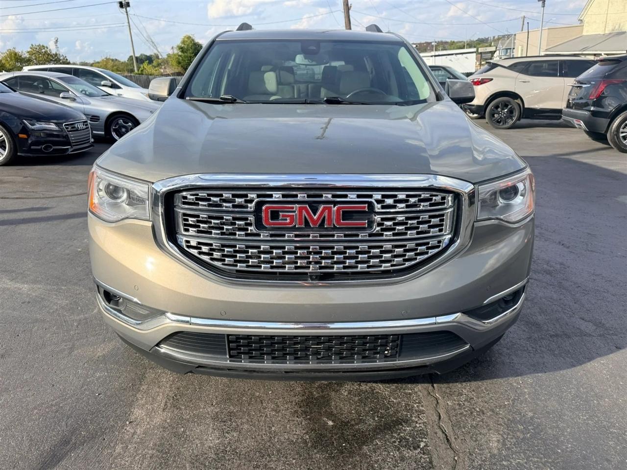 GMC Acadia Denali AWD 2019
