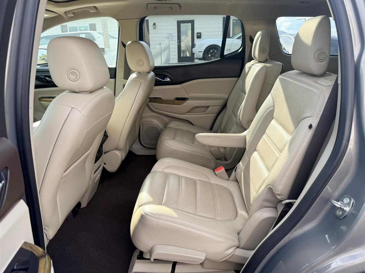 GMC Acadia Denali AWD 2019