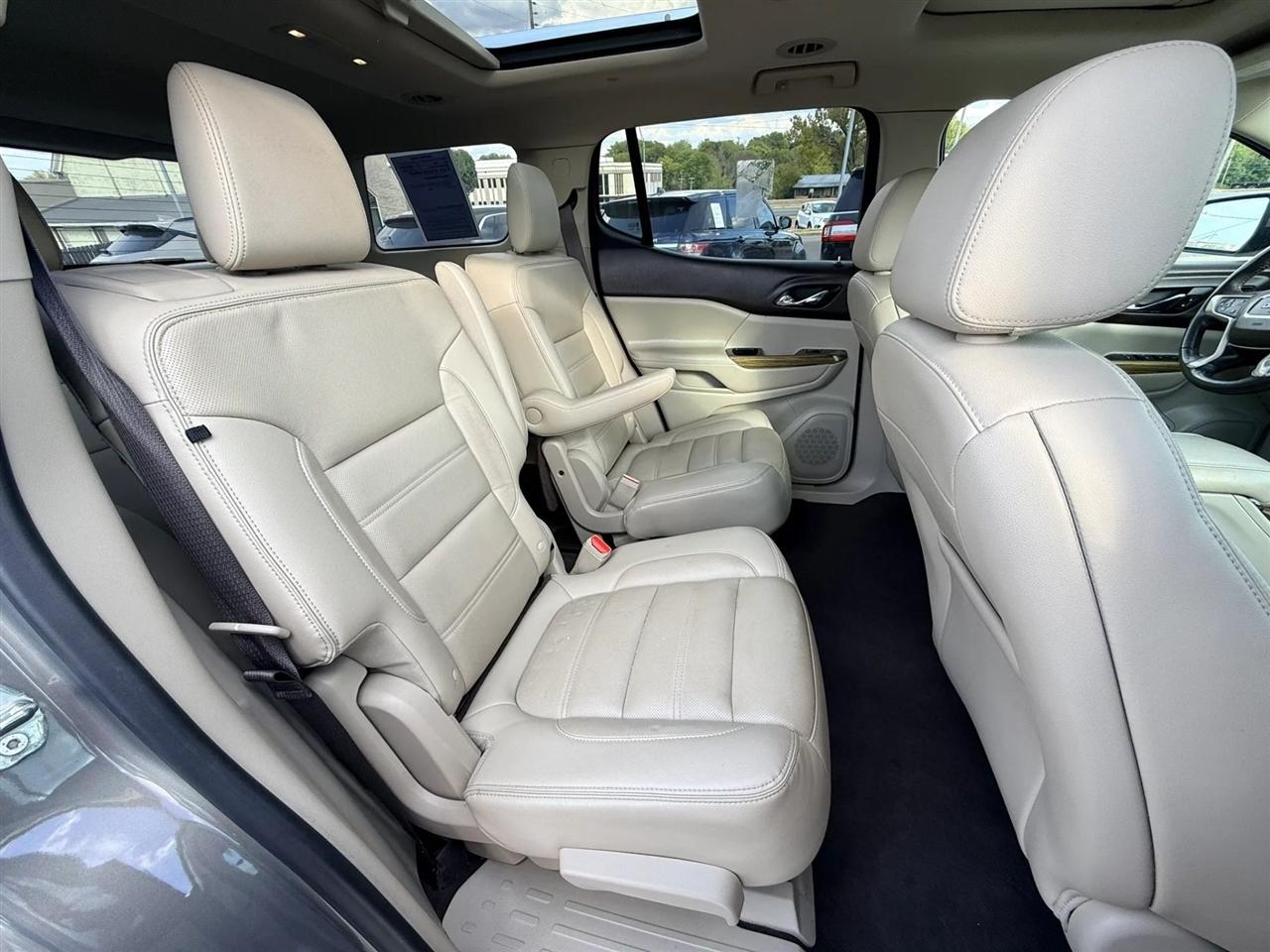GMC Acadia Denali AWD 2019