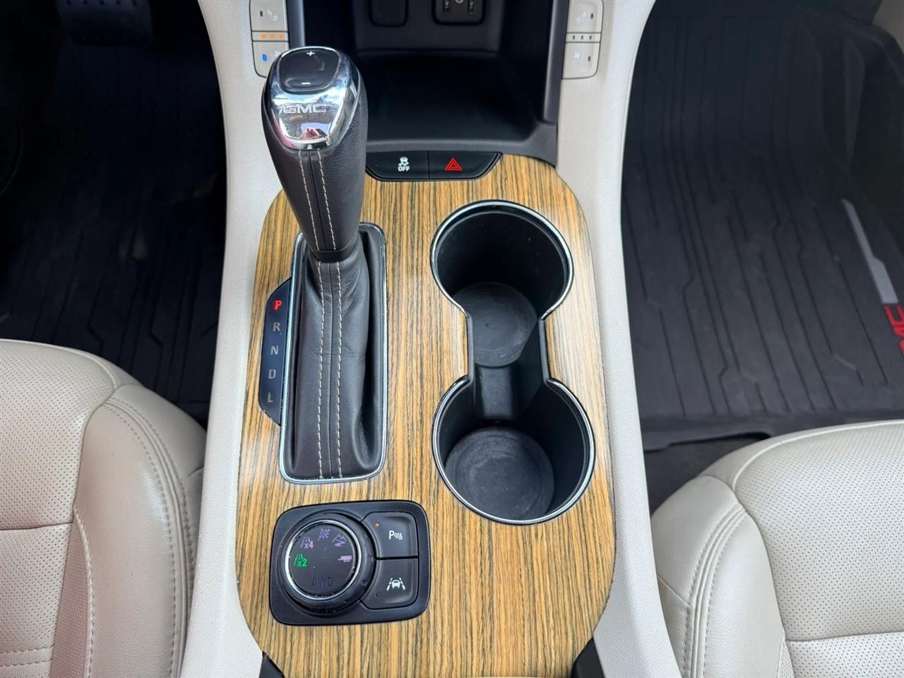 GMC Acadia Denali AWD 2019