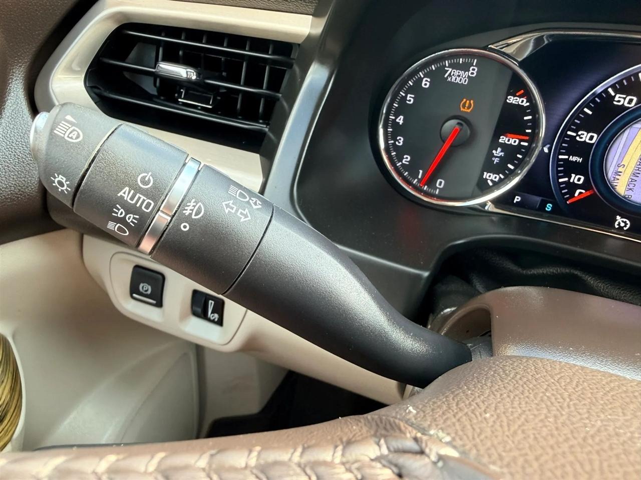 GMC Acadia Denali AWD 2019