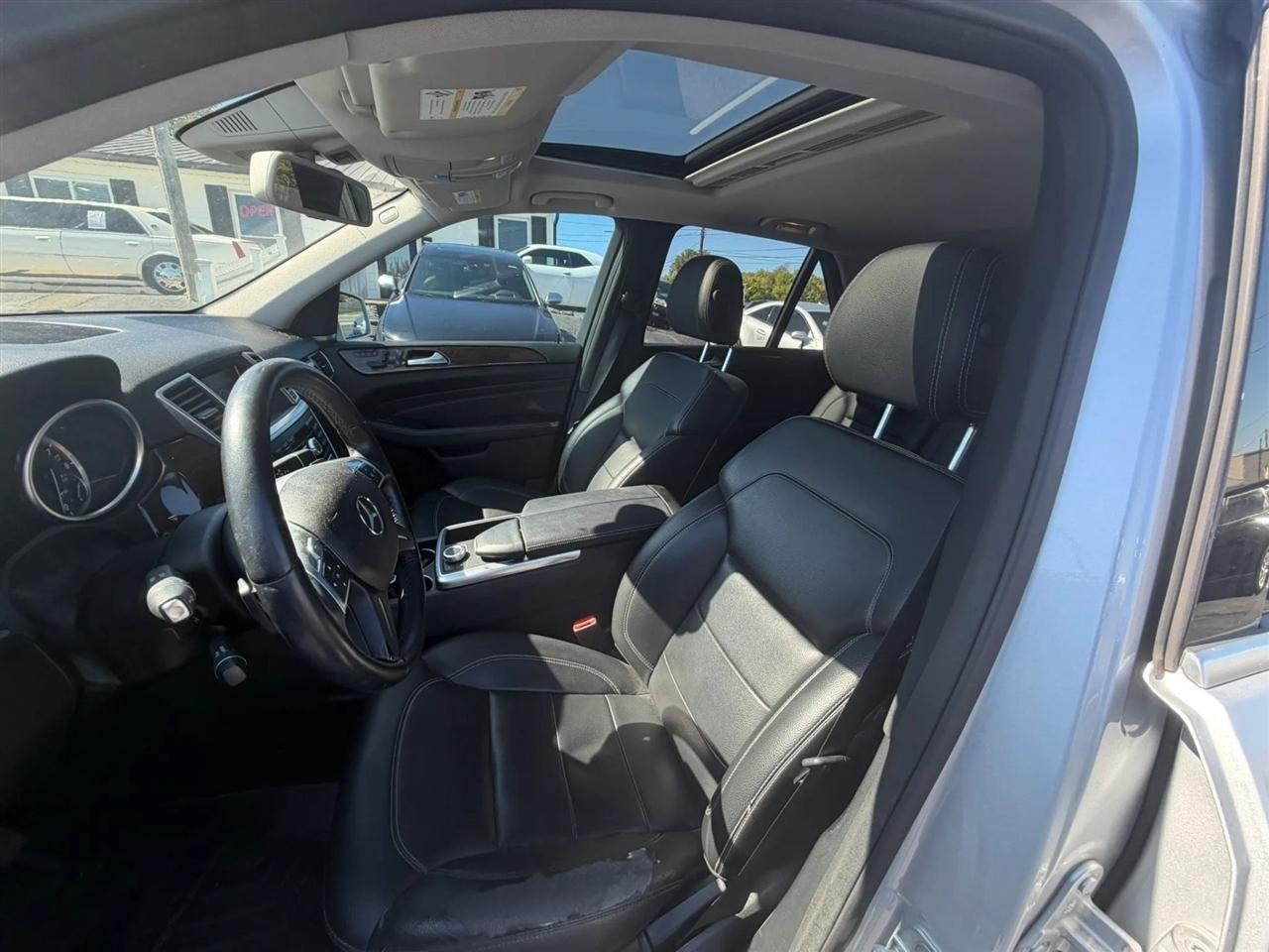 Mercedes-Benz M-Class ML350 4MATIC 2012