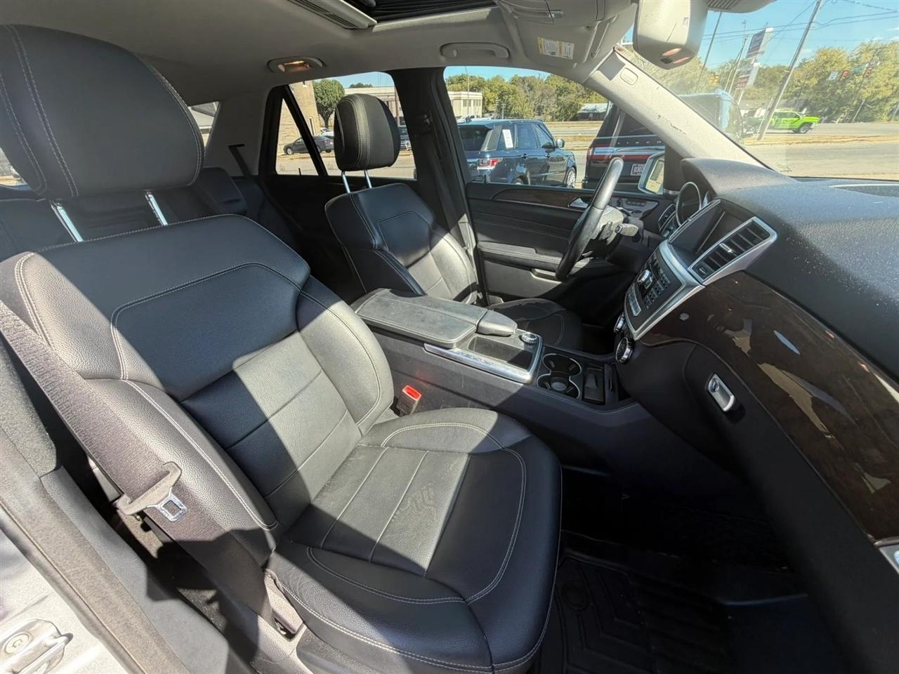 Mercedes-Benz M-Class ML350 4MATIC 2012
