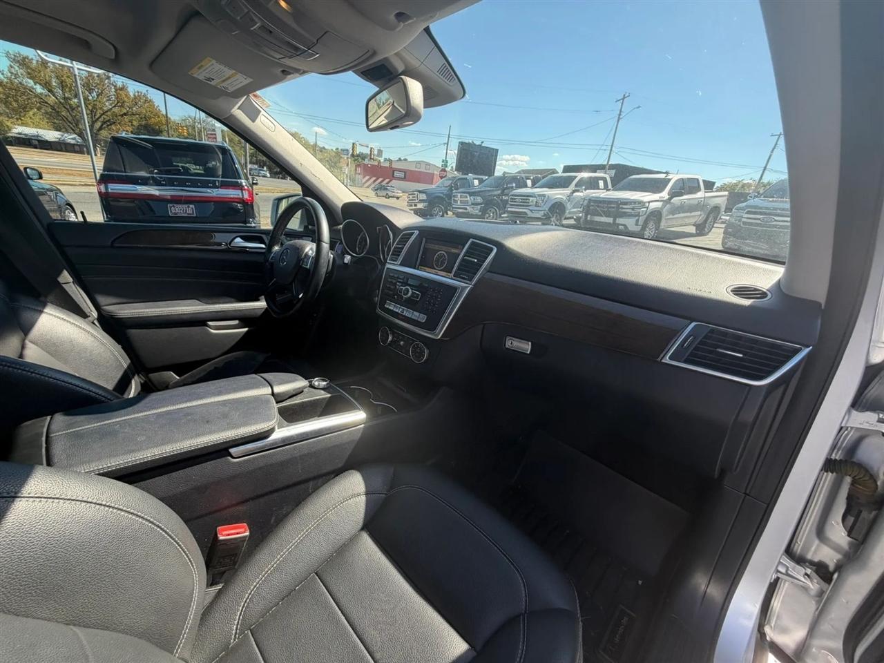 Mercedes-Benz M-Class ML350 4MATIC 2012