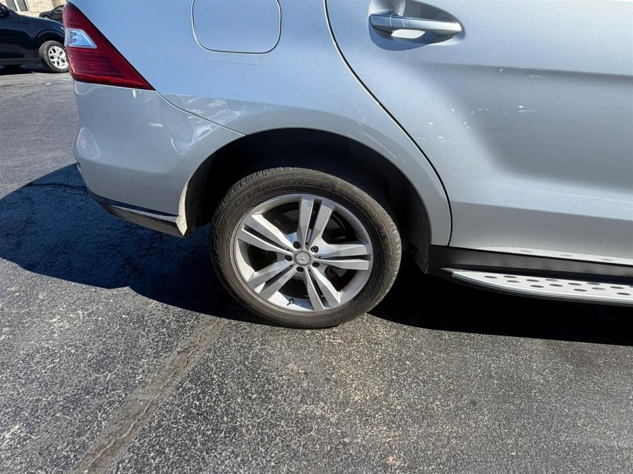 Mercedes-Benz M-Class ML350 4MATIC 2012