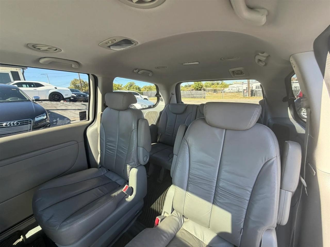 Kia Sedona EX LWB 2008