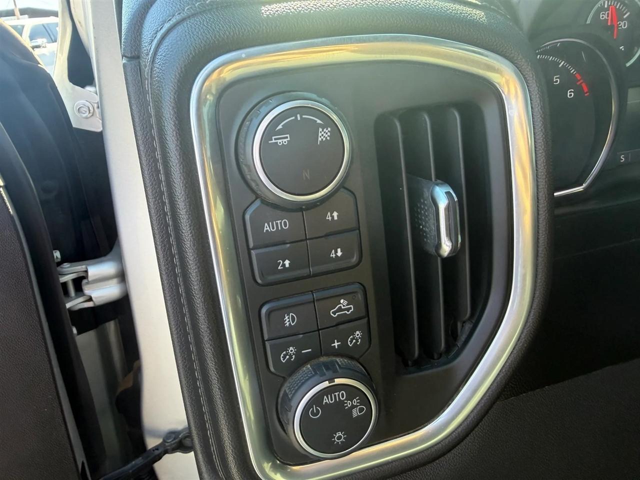 Chevrolet Silverado 1500 RST Crew Cab 4WD 2019
