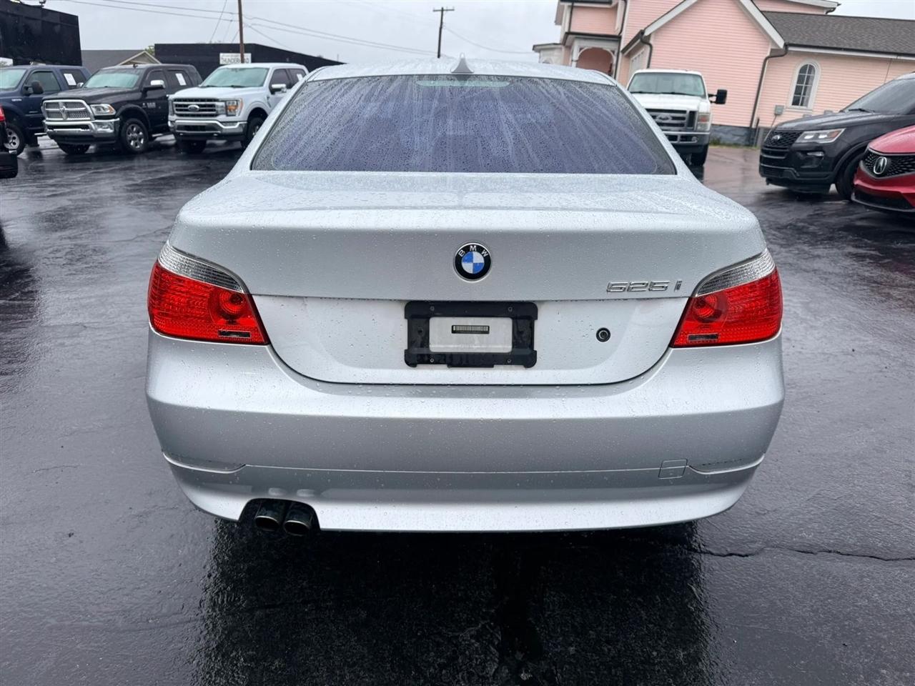 BMW 5-Series 525i 2005