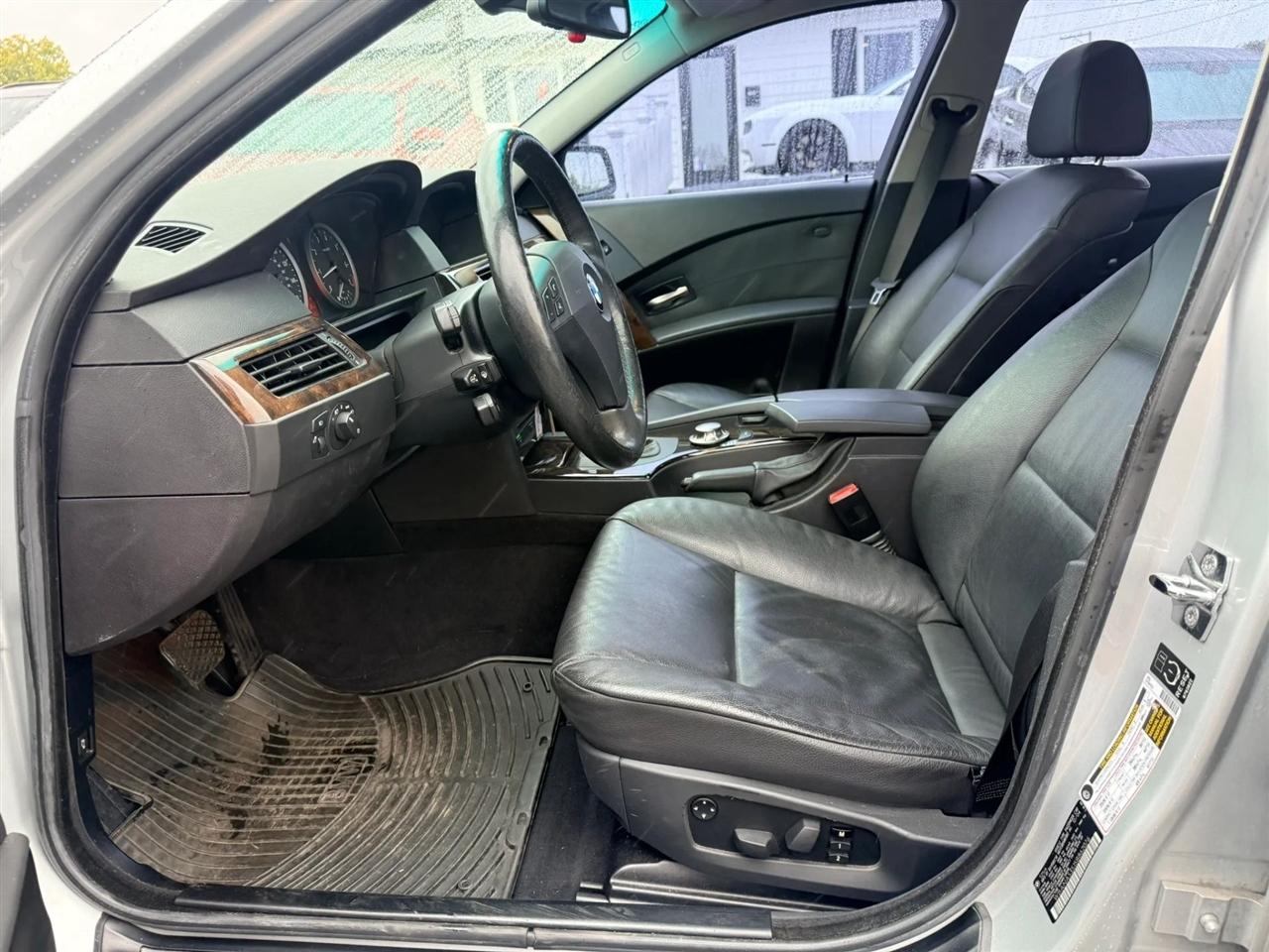 BMW 5-Series 525i 2005