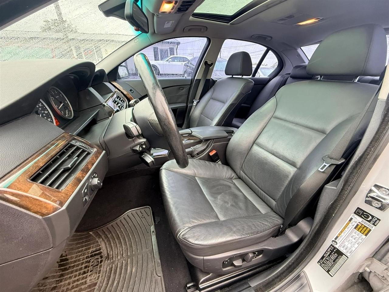 BMW 5-Series 525i 2005