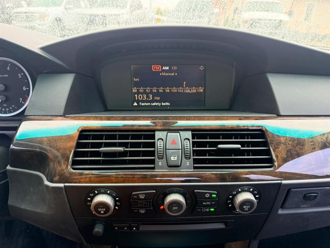 BMW 5-Series 525i 2005