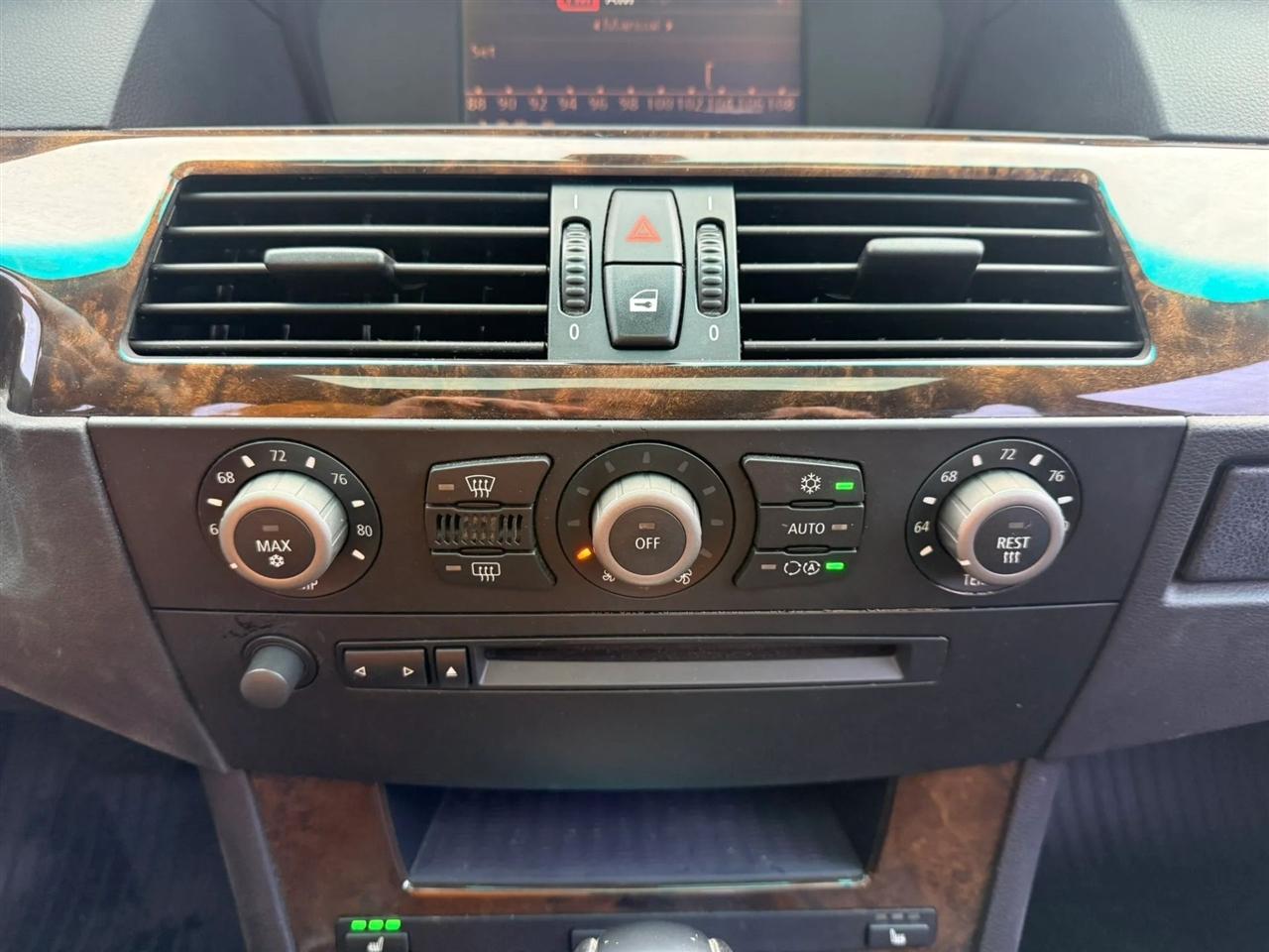 BMW 5-Series 525i 2005